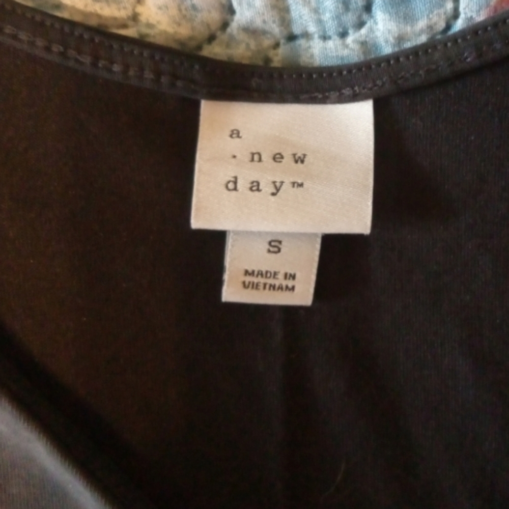 3/$30 A New Day Gray Sleeveless Jumpsuit - Picture 9 of 9